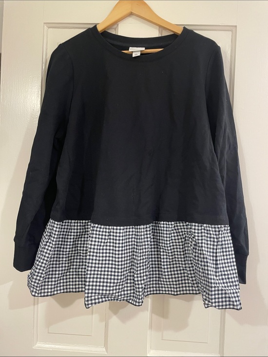Ava & Viv Tops - Ava & Viv Black Long-Sleeve Sweatshirt with Black and White Gathered Gingham Hem
